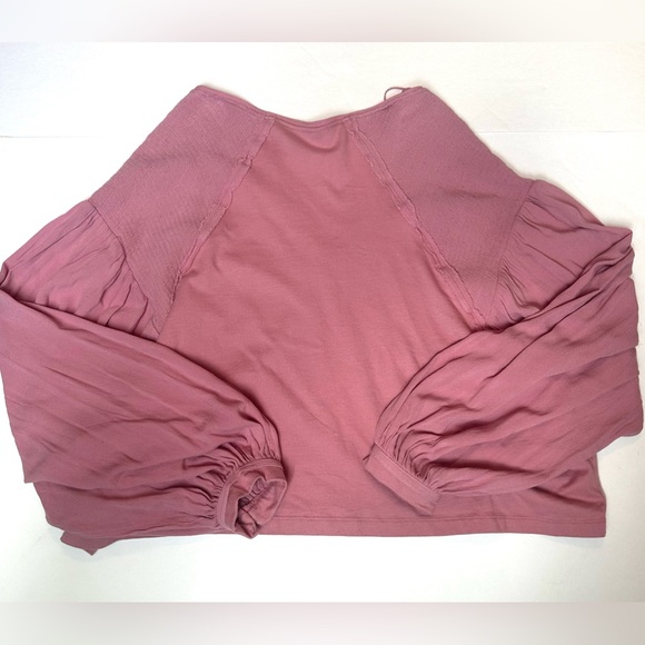 We The Free People Blush Rose V-Neck Crop Long Ballon Sleeve Shirt size M (NWT) - Picture 7 of 15